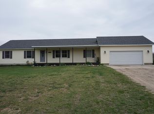 4460 Cloverville Rd, Fruitport, MI 49415