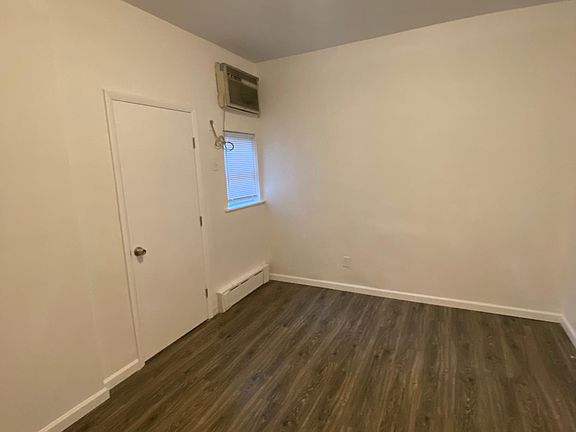 2nd image of 1929 N 30th St Floor 1
