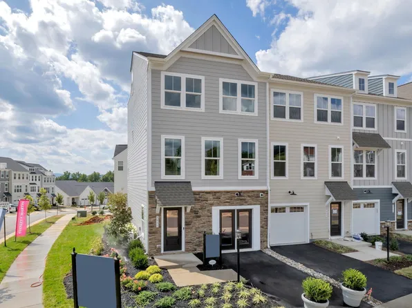 5994 Cling Ln, Crozet, VA 22932