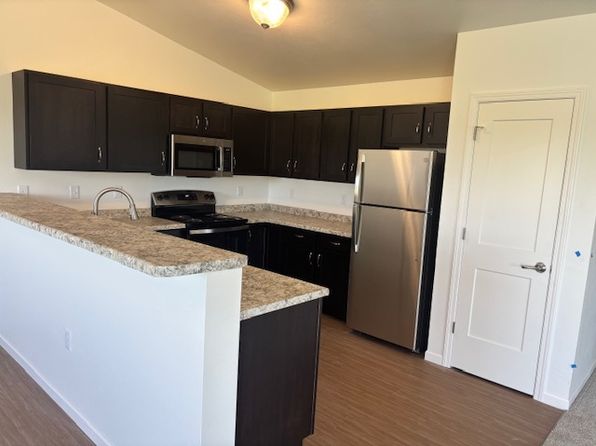 305 N 3rd St #11388505