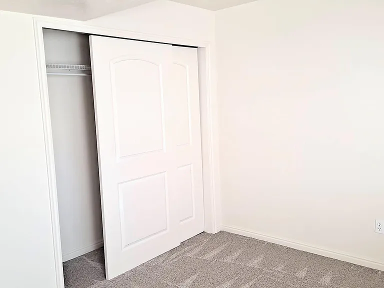 1262 S 1650 E #B — Photo 12
