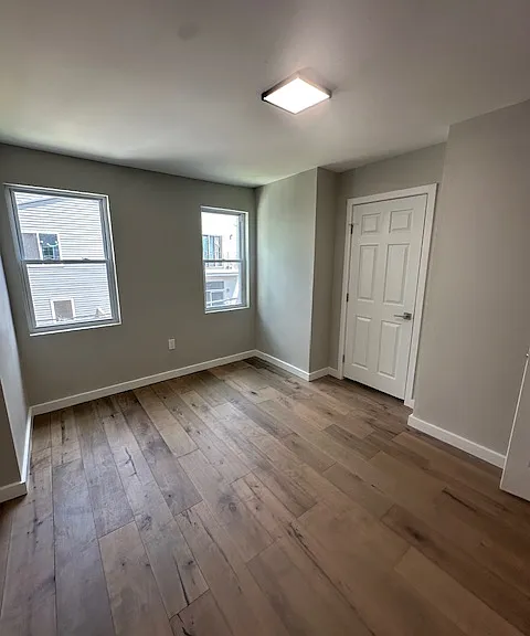 2723 Sears St — Photo 13