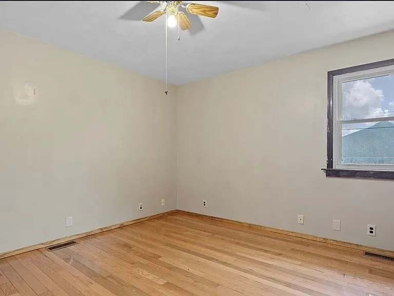 3033 Shadowfax Dr — Photo 13