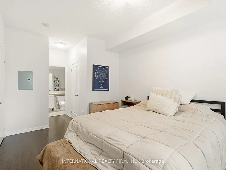 628 Fleet St #711 — Photo 22