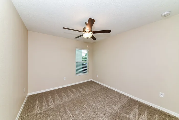 4235 84th Ct E — Photo 12