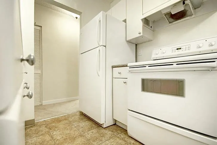 1655 Nelson St #118 — Photo 14
