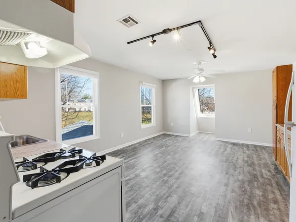 42 Cook Ave APT 5, Madison, NJ 07940