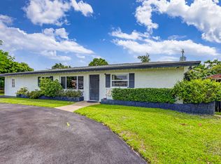 1130 Stoneway Ln, West Palm Beach, FL 33417