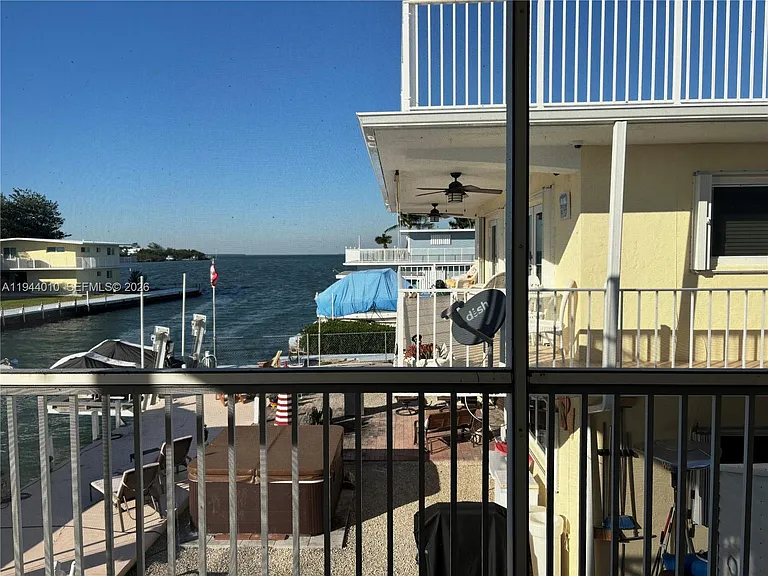 235 Anne Bonny Dr — Photo 12