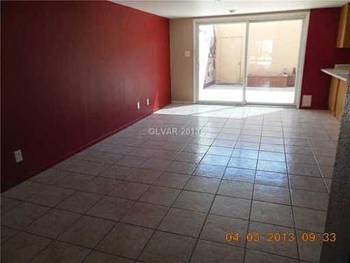 5th image of 3427 Garden East Dr