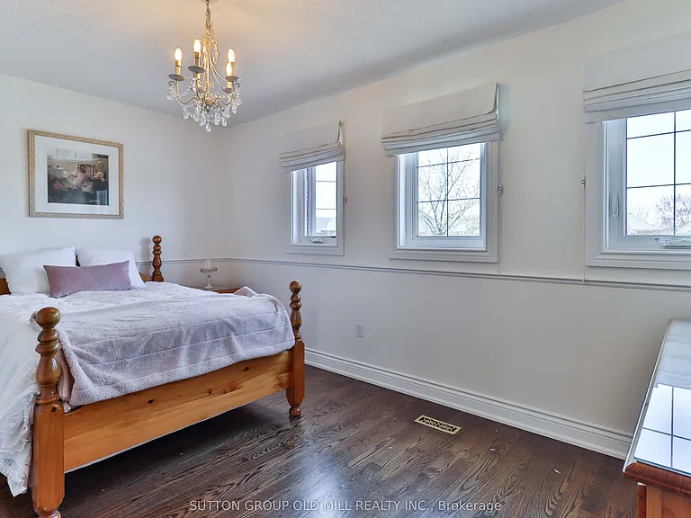 6835 Forest Park Dr — Photo 18