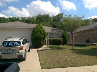 2041 Shawnee Trl, Justin, TX 76247