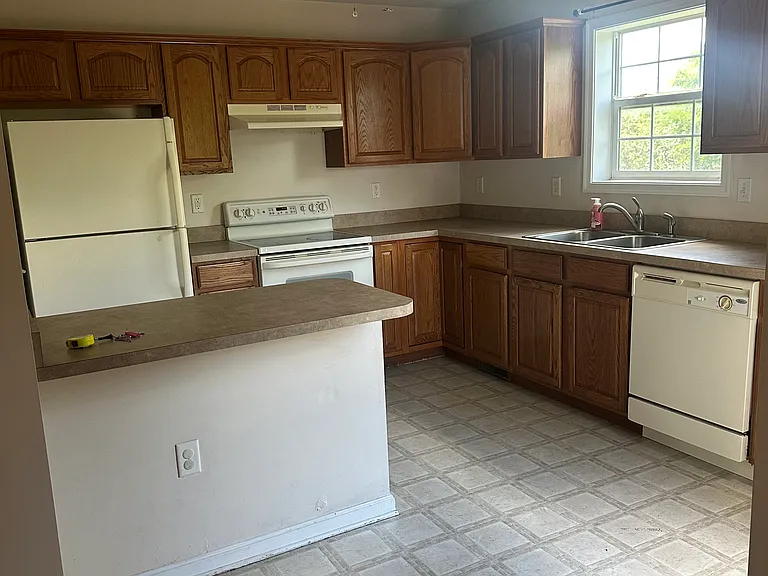 35 Hemlock Dr — Photo 18