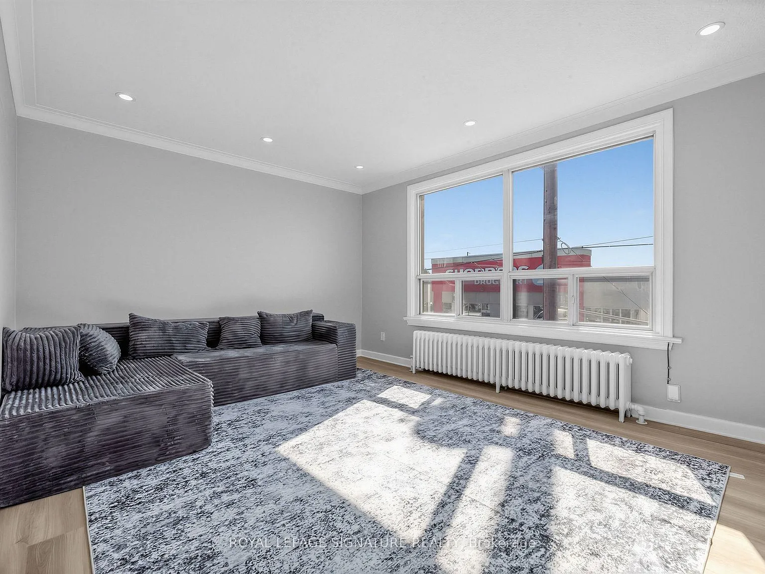 3 bed, $2,200 — Photo 4