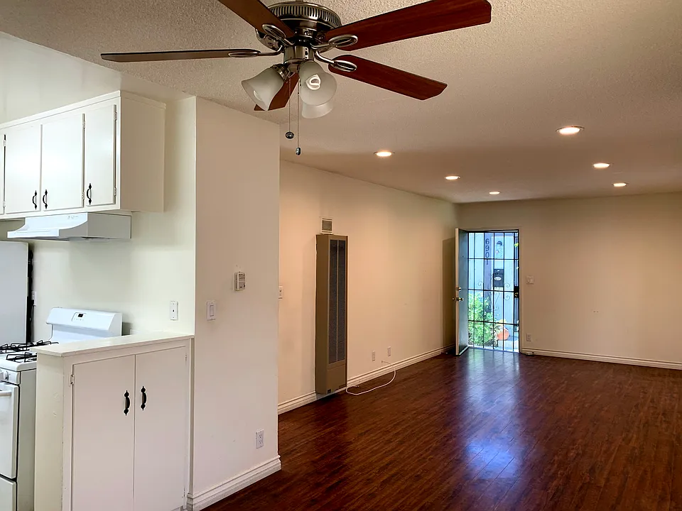 6907 Coldwater Canyon Ave #6907