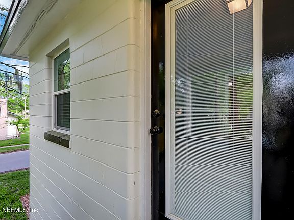 4th image of 764 LUNA Street