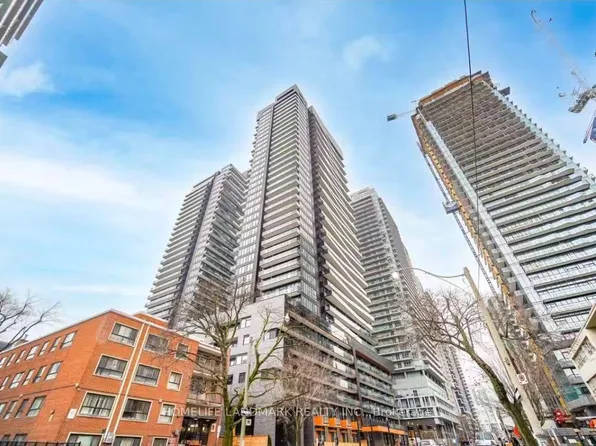 127 Broadway Ave #606, Toronto, ON M4P 1V2