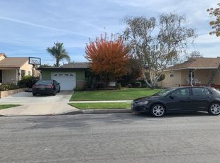 2828 Ladoga Ave, Long Beach, CA 90815