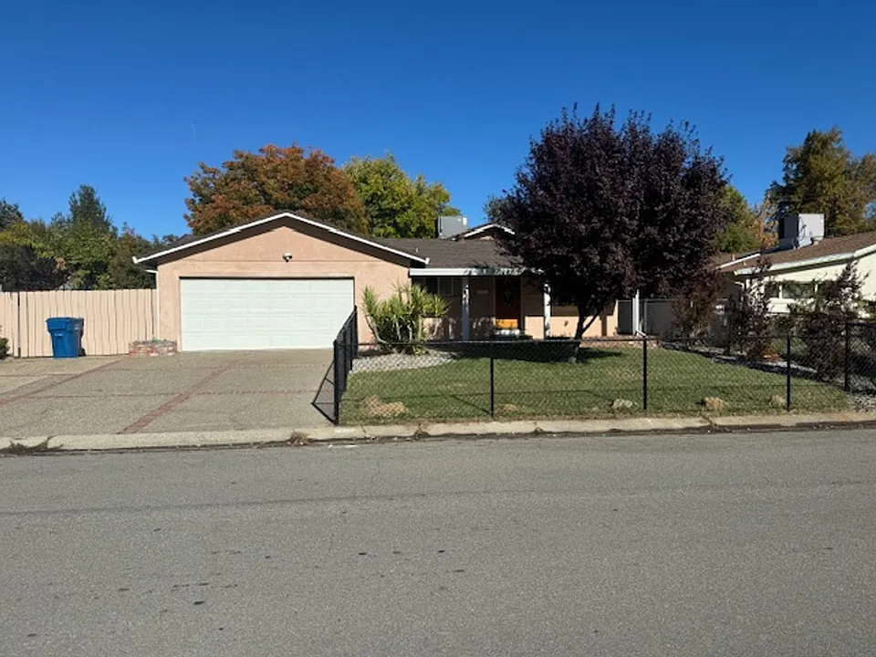 2008 Westwood Ave