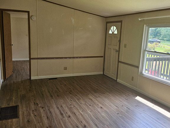 3rd image of 2802 Forge Hill Rd #A