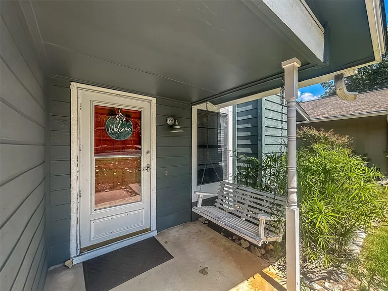 5712 Shreveport Dr — Photo 2