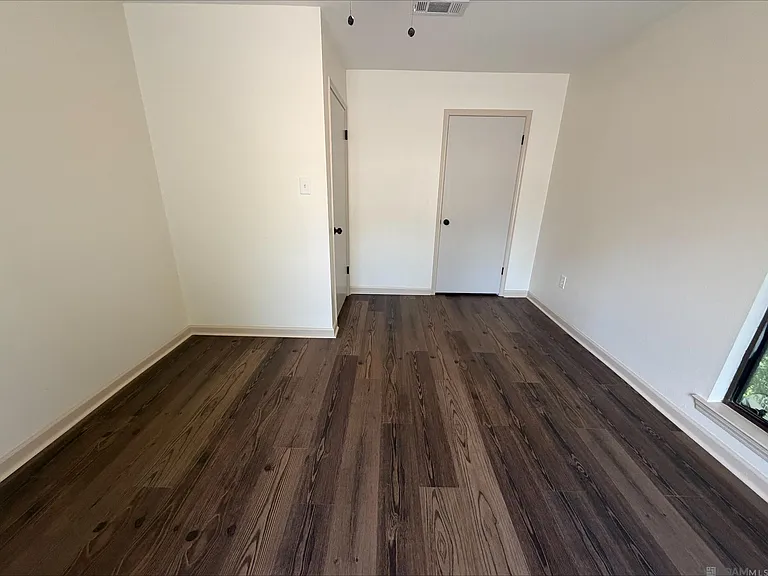 2419 Aubin Ln — Photo 11