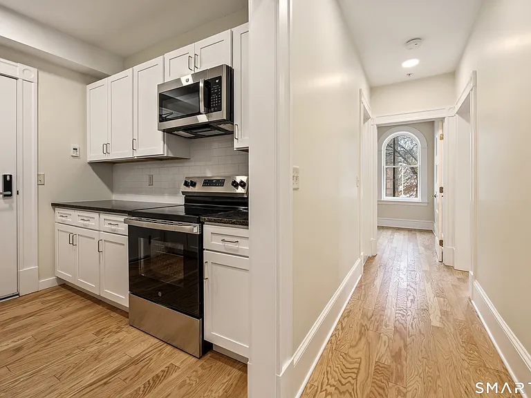 1355 Main St #204 — Photo 9