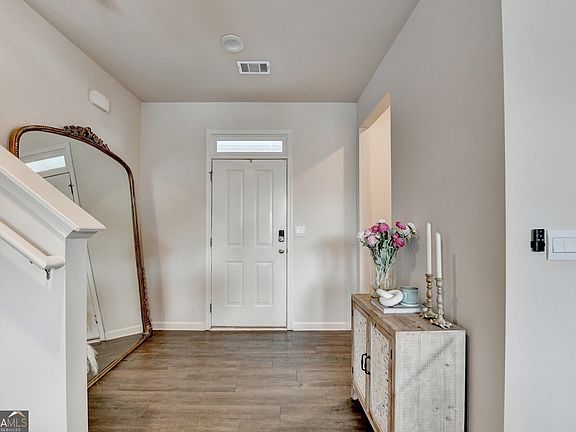 3rd image of 52 Brode Ln