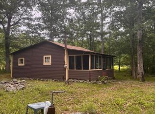111 Bushkill Cabin Colony Rd, Dingmans Ferry, PA 18328
