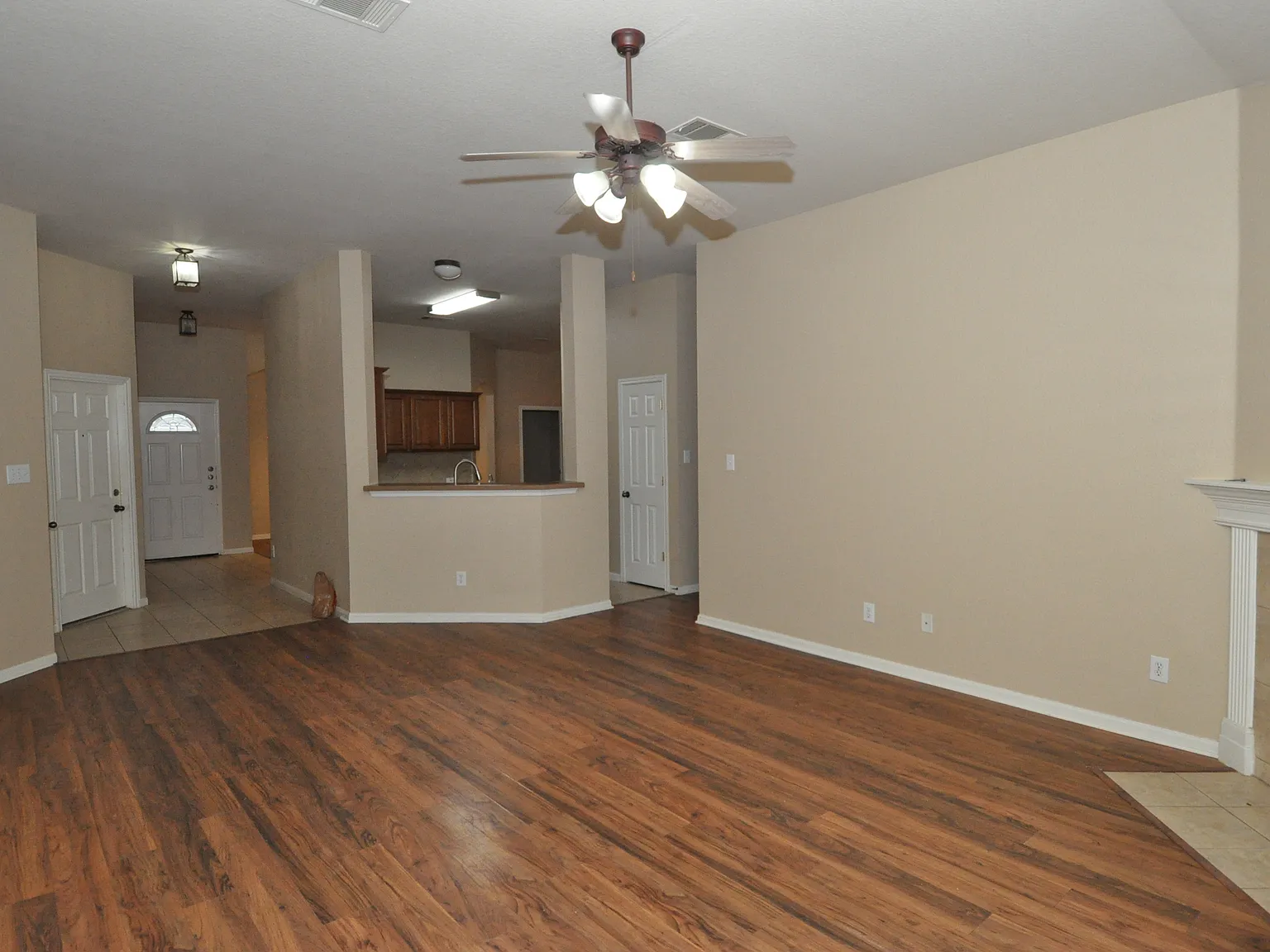 3 bed, 1687 sqft, $2,000 — Photo 3