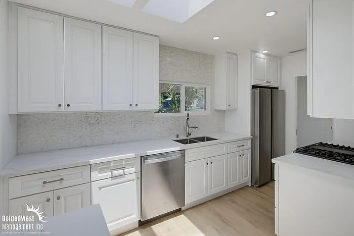 6201 Lorca Dr — Photo 7