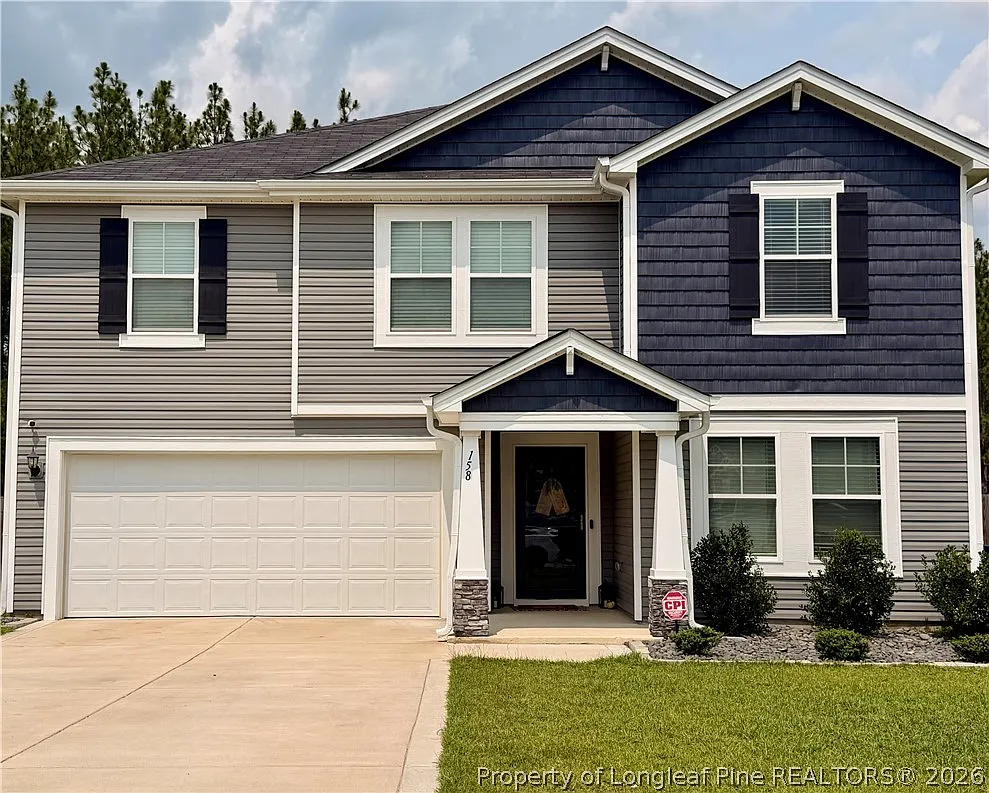 5 bed, 2.5 bath, 2433 sqft, $2,300 — Photo 2