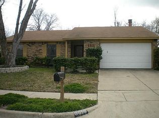6916 Misty Glen Ct, Fort Worth, TX 76120