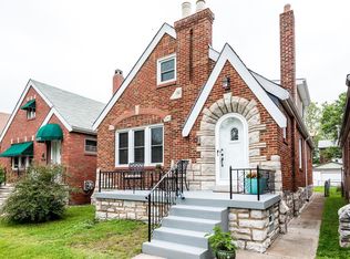 4151 Toenges Ave, Saint Louis, MO 63116