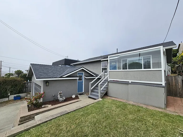 1348 Prescott Dr — Photo 4