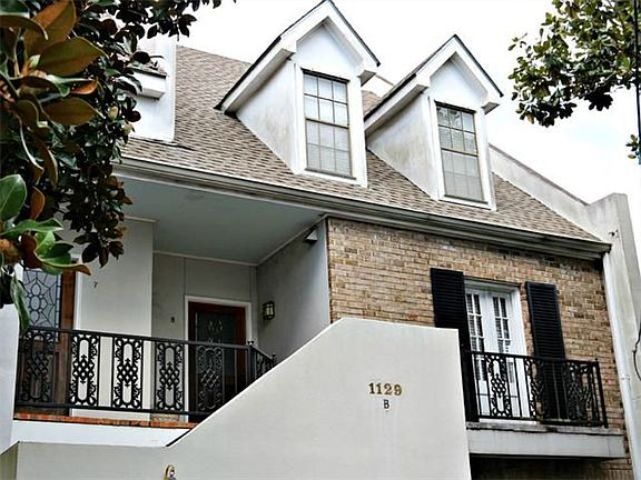 2nd image of 1129 Jackson Ave APT 8