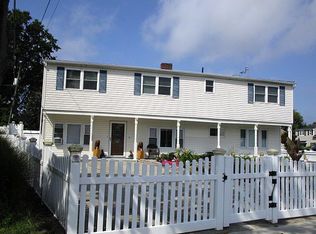 132 Stonecutter Rd, Levittown, NY 11756