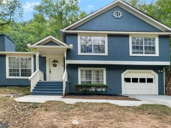 2111 Glenwood Downs Dr, Decatur, GA 30035