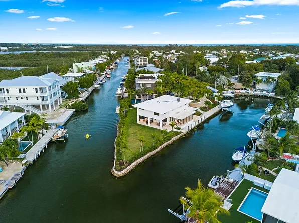 264 Navajo St, Plantation Key, FL 33036