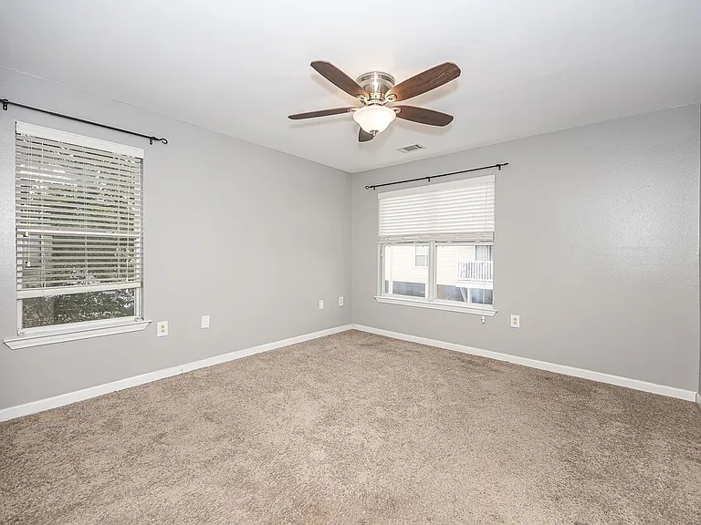 2421 Beachview Dr #G-13 — Photo 17