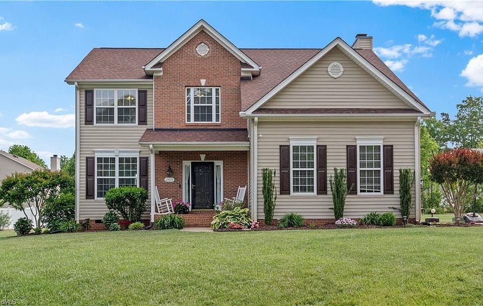 1st image of 2413 Timber Oaks Ln