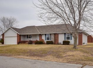 229 Meadow View Rd, Mount Vernon, MO 65712