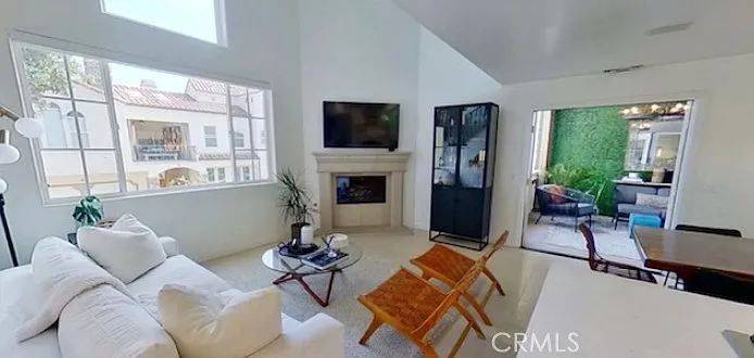 445 Begonia Ave #6 — Photo 9