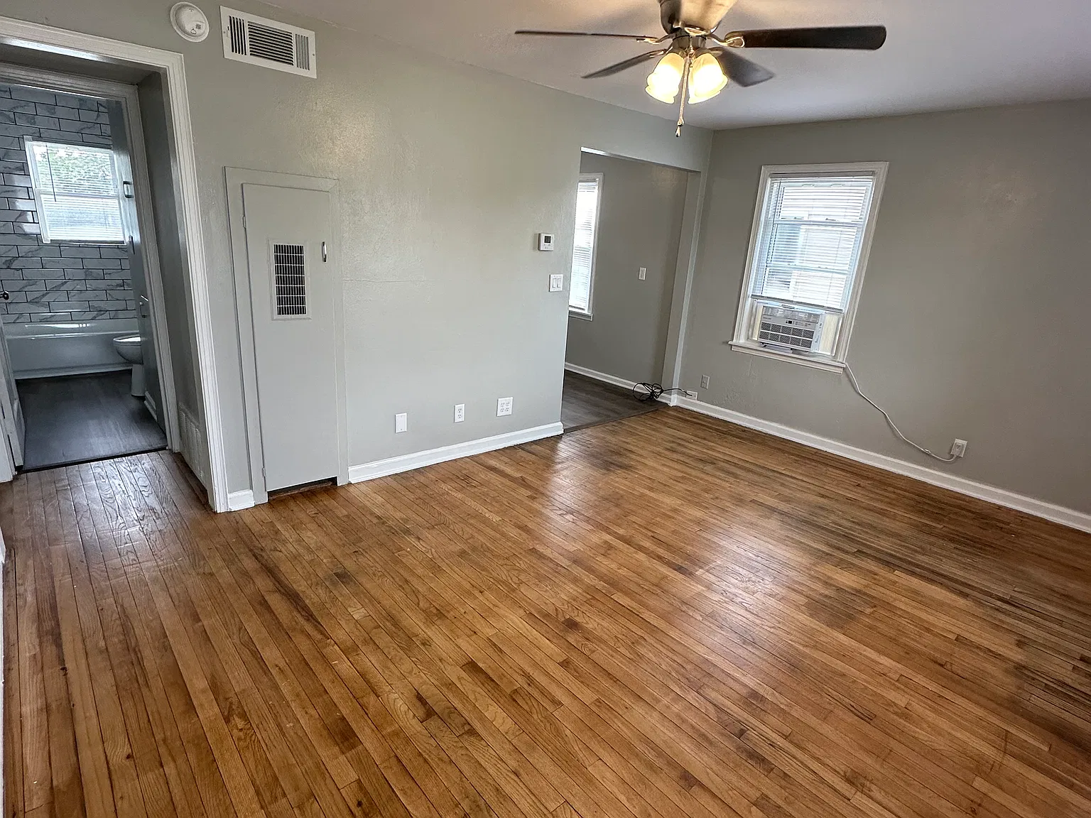 306 Middle St — Photo 4