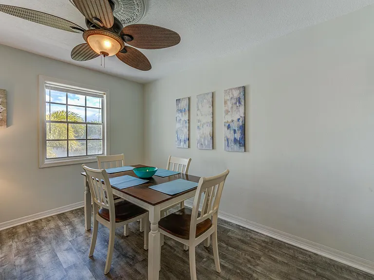 122 Pompano Dr SE — Photo 6