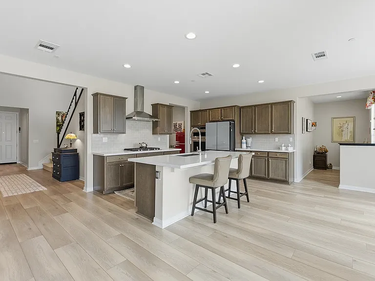 29603 Crape Myrtle St — Photo 3
