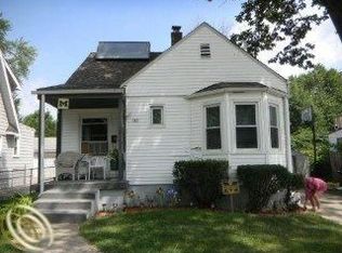 130 W Granet Ave, Hazel Park, MI