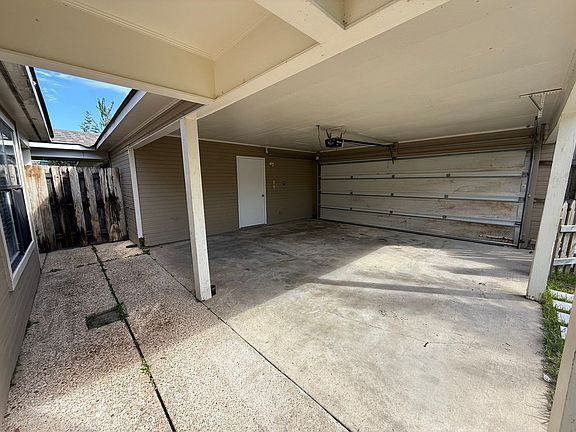 3rd image of 5236-5240 Berryville Ct