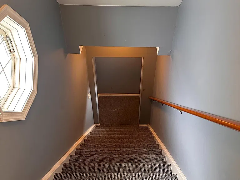 8 Arthur Rd — Photo 23