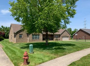 948 Turtle Creek Dr, Owensboro, KY 42301